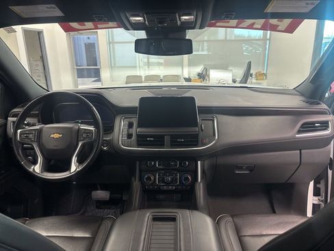 Used 2023 Chevrolet Suburban Premier AWD/4WD image 15