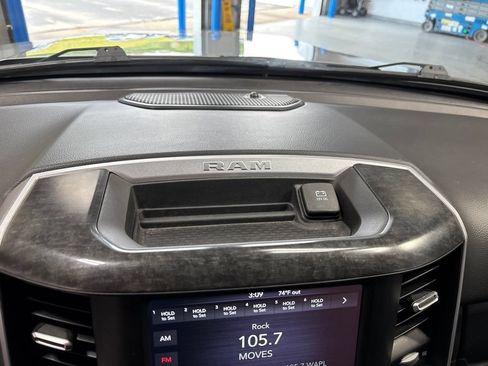 Used 2020 RAM 1500 Big Horn AWD/4WD image 24
