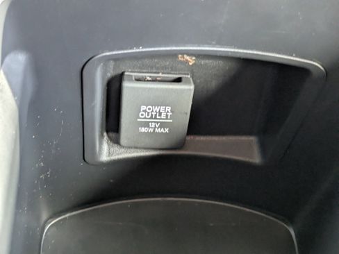 Used 2022 Honda Accord Sport image 29