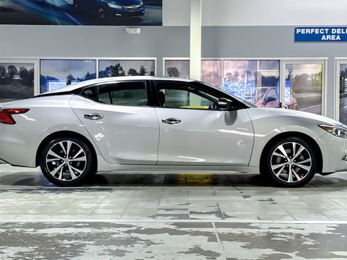 Used 2018 Nissan Maxima 3.5 SL image 7