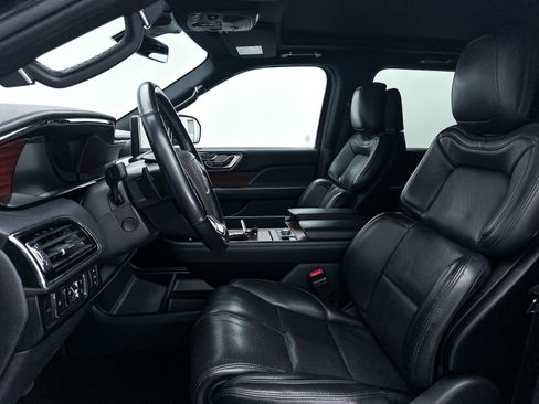 Used 2022 Lincoln Navigator L Reserve AWD/4WD image 21