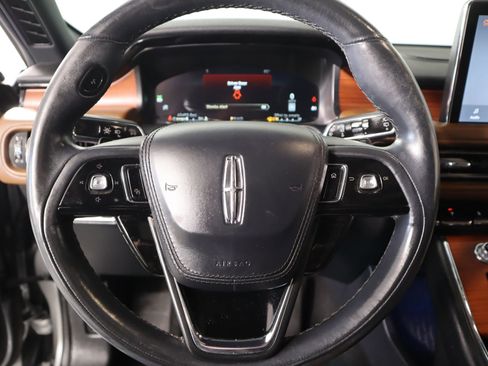Used 2021 Lincoln Aviator Reserve w/ Equipment Group 201A AWD/4WD image 3