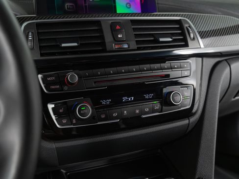 Used 2018 BMW M3 RWD image 38