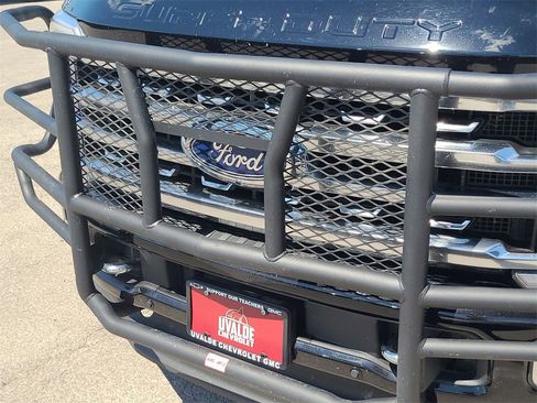 Used 2024 Ford F250 Platinum w/ FX4 Off-Road Package image 32