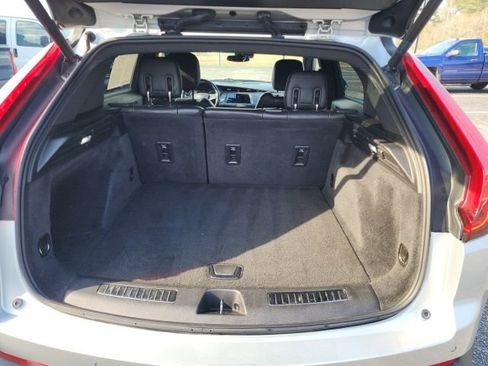 Used 2020 Cadillac XT4 Premium Luxury image 13