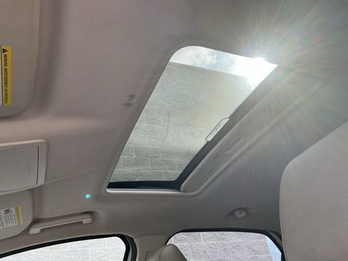 Used 2019 Ford EcoSport Titanium FWD image 24