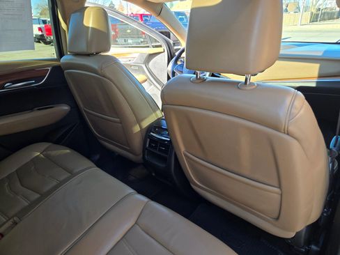 Used 2017 Cadillac XT5 Platinum image 64