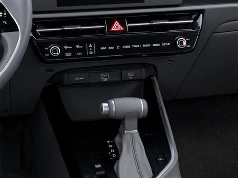 Certified 2025 Kia Niro LX FWD image 23