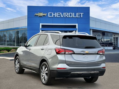 Certified 2024 Chevrolet Equinox Premier AWD/4WD image 3