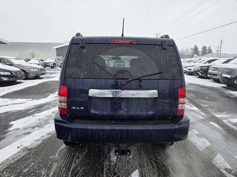 Used 2012 Jeep Liberty Sport image 6