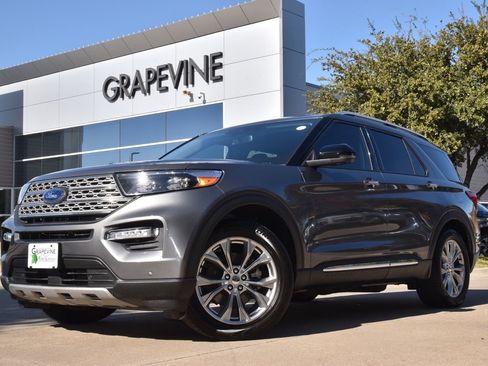 Used 2021 Ford Explorer Limited w/ Equipment Group 301A image 2