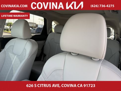 Certified 2024 Kia Sorento S w/ Panoramic Sunroof Package image 15