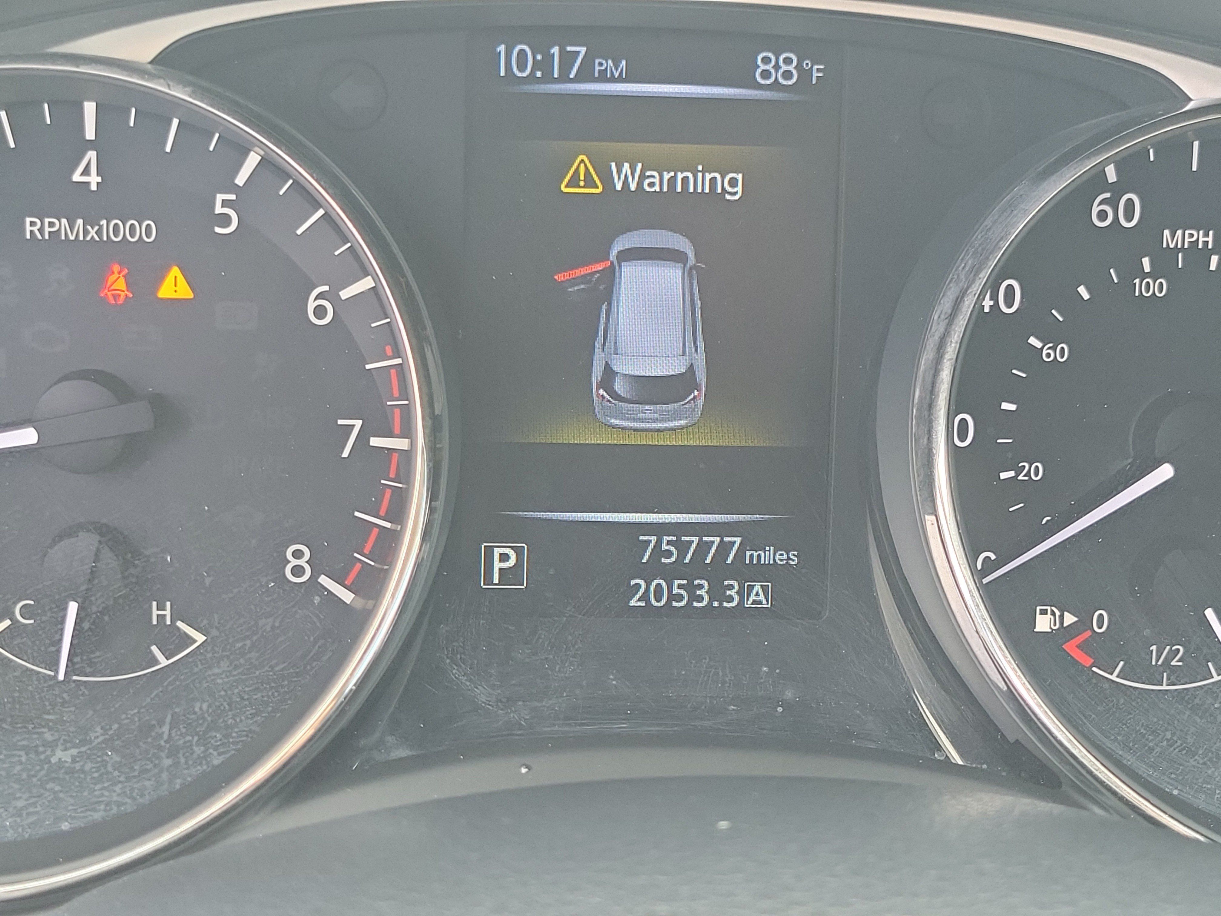 Used 2016 Nissan Rogue SV AWD/4WD image 25