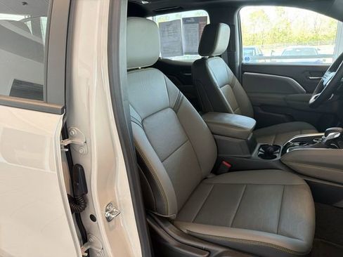 Used 2026 Chevrolet Colorado ZR2 AWD/4WD image 18