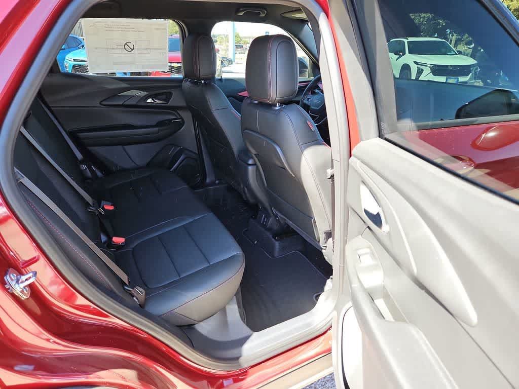 Used 2025 Chevrolet TrailBlazer RS w/ Convenience Package FWD image 20