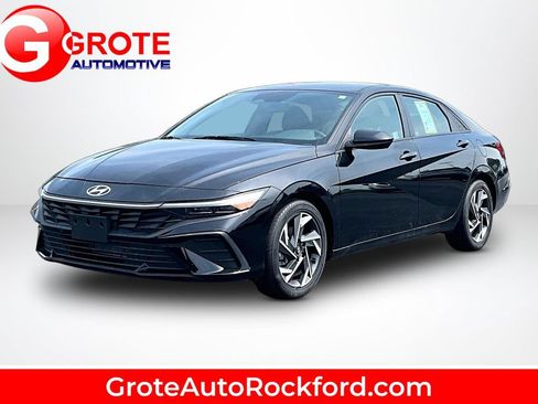 Used 2025 Hyundai Elantra Sport FWD image 1