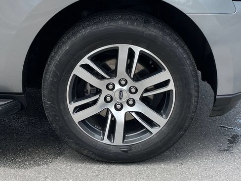 Used 2024 Ford Expedition Limited RWD image 10