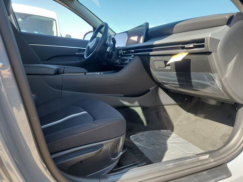 New 2026 Hyundai Sonata SEL FWD image 17