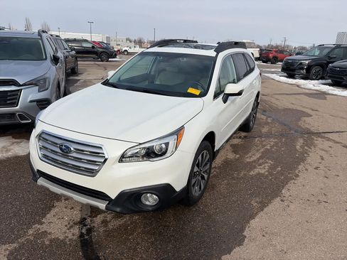 Used 2017 Subaru Outback 2.5i Limited image 1