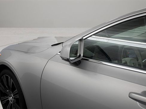 Certified 2025 Volvo S90 B6 Ultra image 31