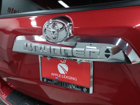 Used 2022 Toyota 4Runner Limited AWD/4WD image 30