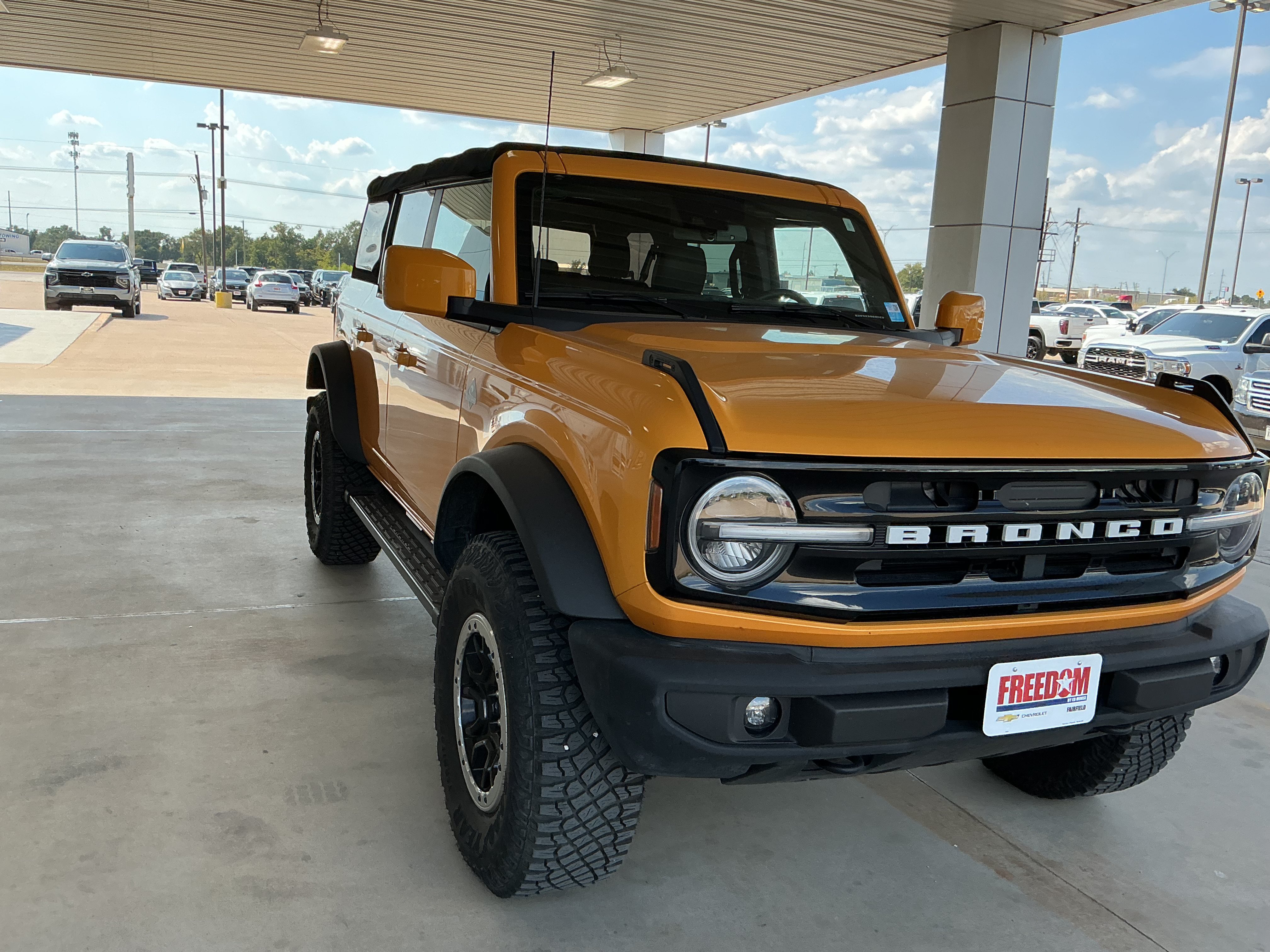Used 2021 Ford Bronco Outer Banks w/ Sasquatch Package AWD/4WD image 43