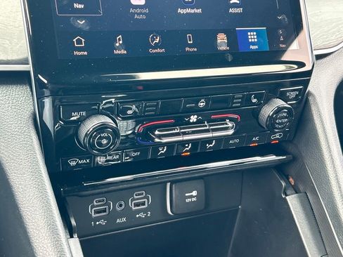 New 2025 Jeep Grand Cherokee L Limited w/ Black Appearance Package image 37