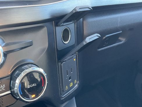 Used 2024 Ford F250 Lariat w/ Sport Appearance Package image 10