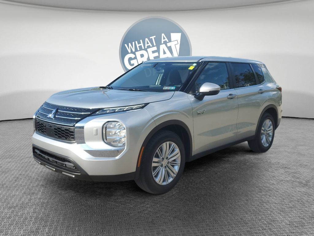 Used 2025 Mitsubishi Outlander ES AWD/4WD image 8
