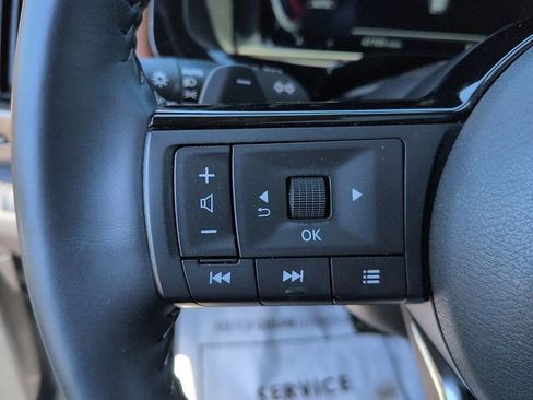 Used 2024 Nissan Pathfinder Platinum AWD/4WD image 21