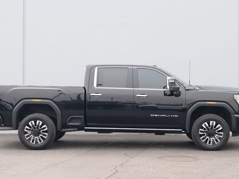 Used 2025 GMC Sierra 3500 Denali Ultimate AWD/4WD image 31