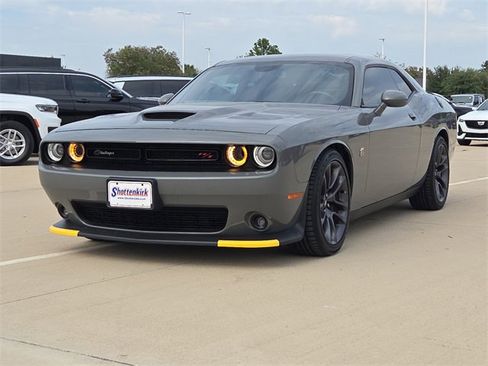 Used 2023 Dodge Challenger R/T Scat Pack w/ Plus Package image 3