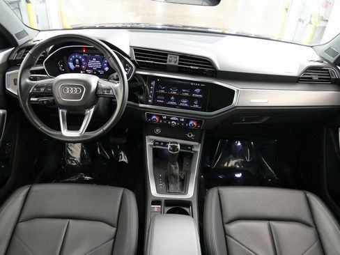Used 2024 Audi Q3 2.0T Premium image 25