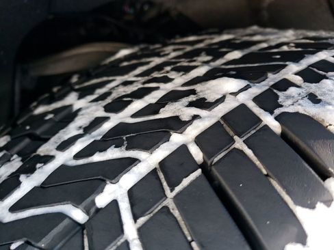 Used 2025 Chevrolet Suburban RST w/ RST Capability Package image 27