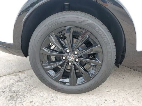 New 2026 Buick Envista Sport Touring image 6