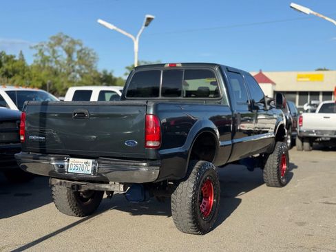 Used 2005 Ford F350 XL image 3