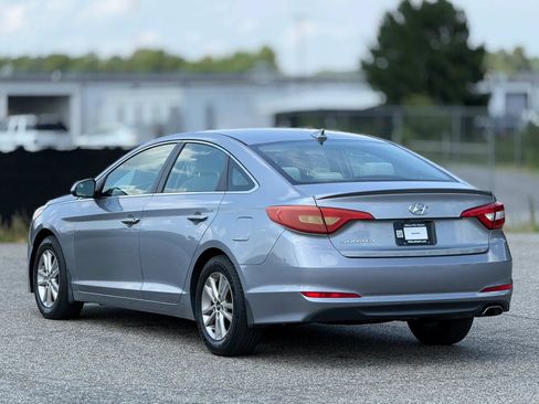 Used 2017 Hyundai Sonata SE FWD image 10