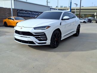 Used 2022 Lamborghini Urus video 2