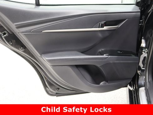 Used 2026 Toyota Camry LE image 25