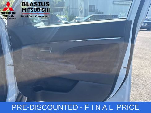Used 2025 Mitsubishi Outlander Sport ES AWD/4WD image 46
