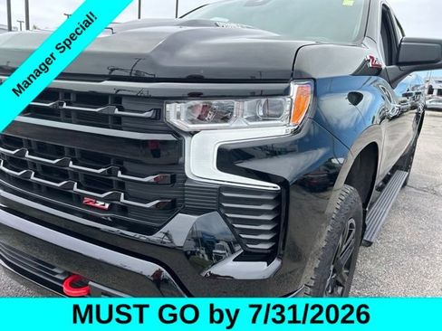Used 2025 Chevrolet Silverado 1500 LT Trail Boss w/ Convenience Package II AWD/4WD image 9