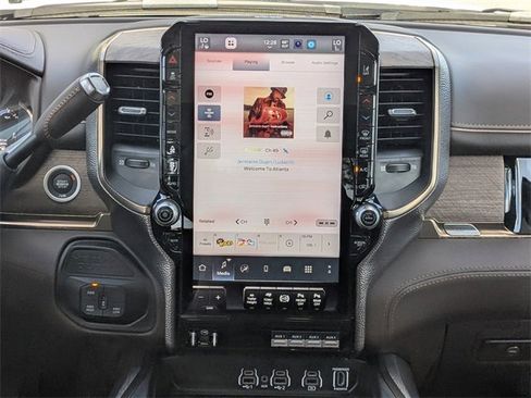 Certified 2025 RAM 2500 Limited image 17