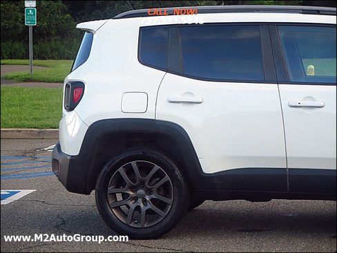 Used 2016 Jeep Renegade 75th Anniversary image 24