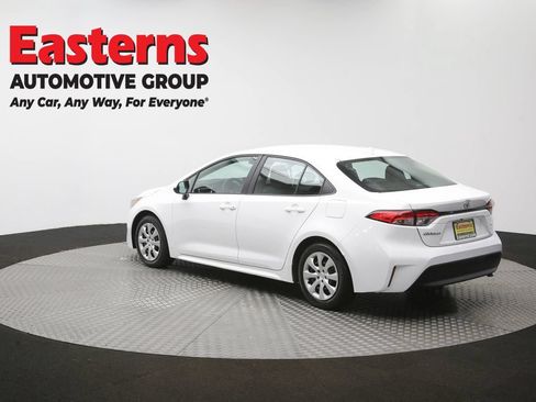 Used 2025 Toyota Corolla LE FWD image 62