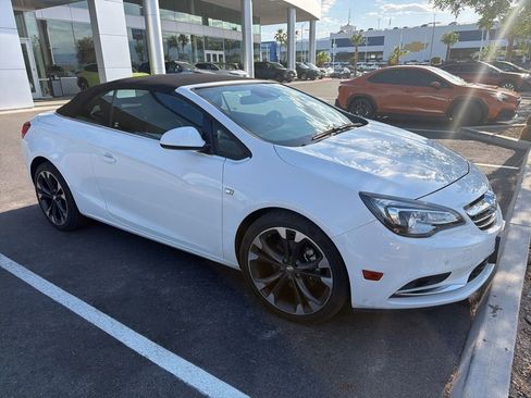 Used 2019 Buick Cascada Premium FWD image 8