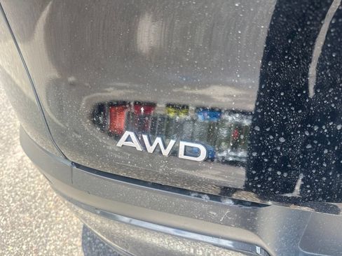 Used 2025 Nissan Murano SL AWD/4WD image 7