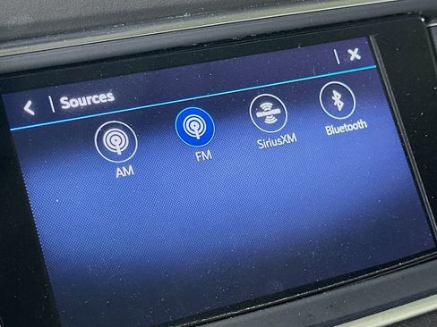 Used 2023 Buick Enclave Avenir w/ Avenir Technology Package AWD/4WD image 29