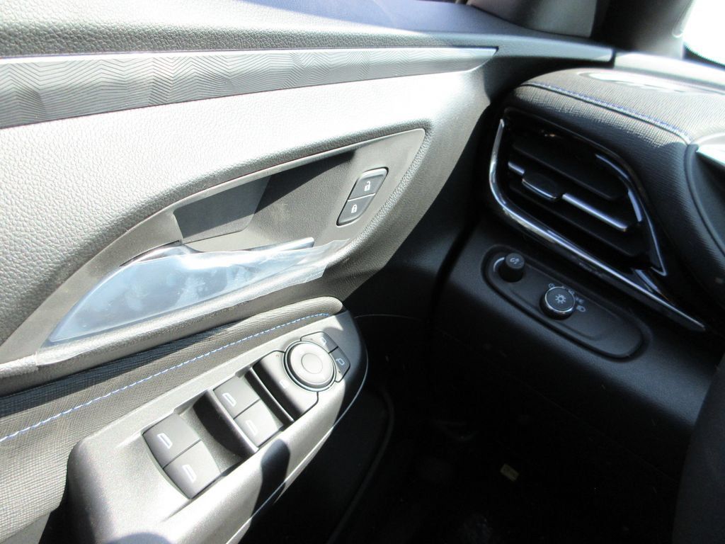 New 2026 Buick Envista Sport Touring w/ Convenience I Package FWD image 14