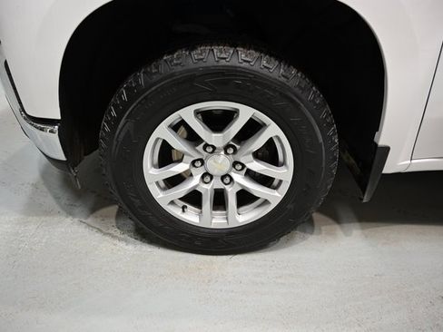 Used 2021 Chevrolet Silverado 1500 LT w/ Convenience Package II image 27