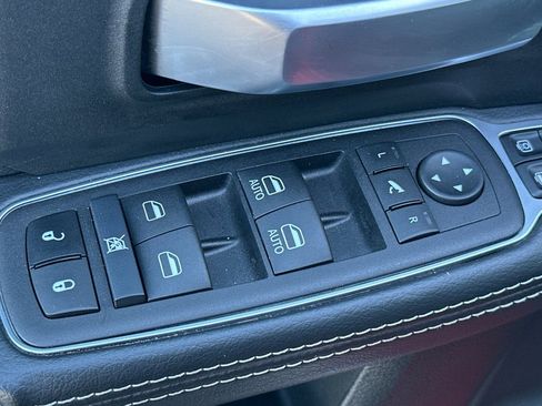 Used 2024 RAM 2500 Big Horn w/ Bed Utility Group image 13